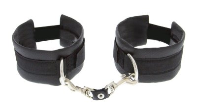 Полиуретановые наручники Luxurious Handcuffs, цвет: черный
