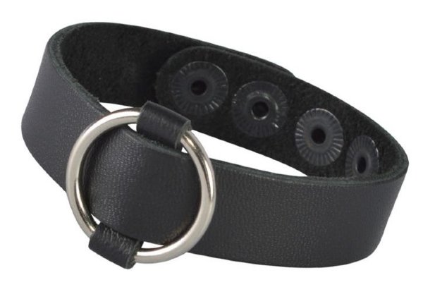 Кожаный браслет с колечком, цвет: черный