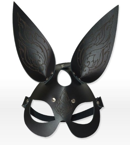 Кожаная маска с длинными ушками и эффектом тату, цвет: черный