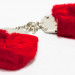 Меховые наручники Pipedream Original Furry Cuffs, цвет: красный