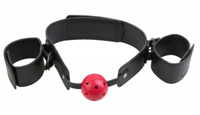 Кляп-наручники Pipedream Breathable Ball Gag Restraint с красным шариком